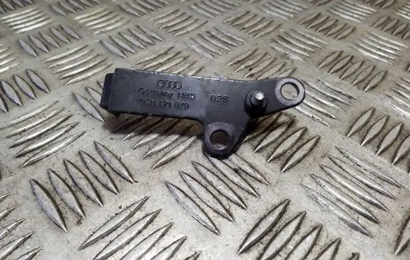 Audi Q5 SQ5 Other engine bay part 06H121079