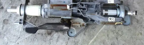 BMW 5 F10 F11 Steering wheel axle 6795345