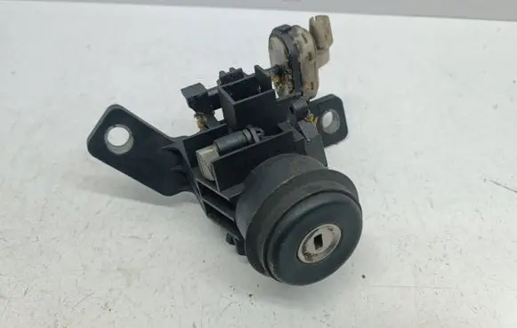 Mercedes-Benz A W168 Tailgate exterior lock A168740091