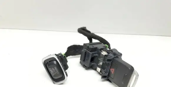 Volvo V40 Ignition lock AH4N15607AE 30659639