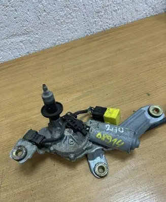 Mercedes-Benz E W210 Wiper motor A2108207542 D8914