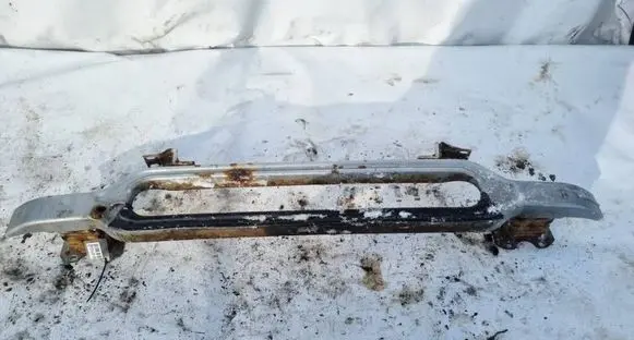 Peugeot 407 Front bumper cross member 