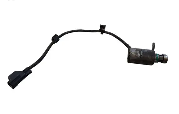 Volvo V70 Camshaft vanos timing valve 30757801AC