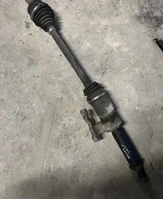 Mitsubishi Space Wagon Front driveshaft
