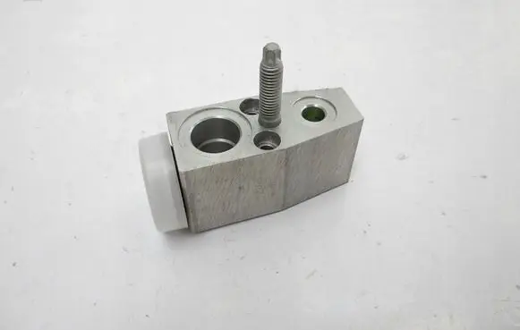 Ford Puma Air conditioning (A/C) expansion valve H1BH19E624BA