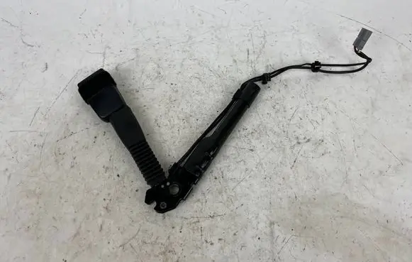 BMW X1 E84 Front seatbelt buckle 7213563