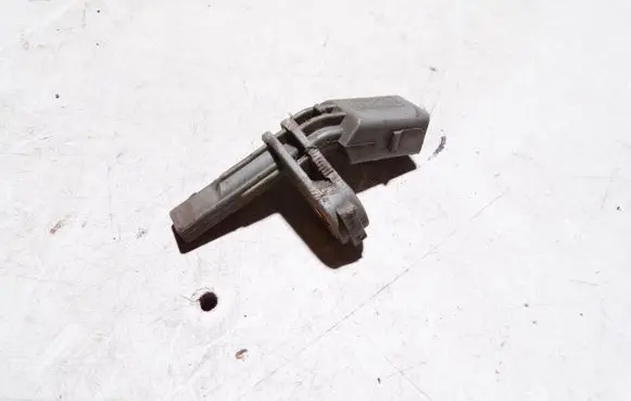 Audi Q7 4L ABS brake wheel speed sensor 7L0927807B