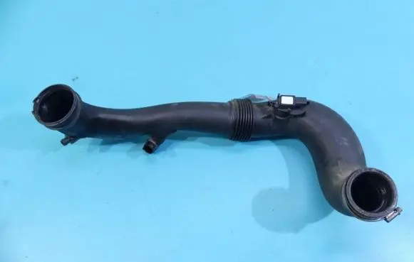 Infiniti Q50 Intercooler hose/pipe 0261230259 IMPRK1285934