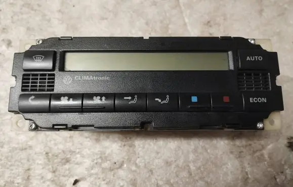 Volkswagen PASSAT B5 Climate control unit 3B1907044A