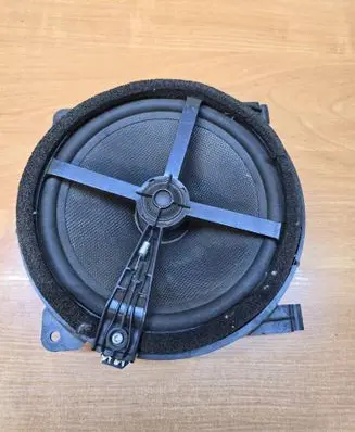 Volvo S60 Parcel shelf speaker 9472300 02W43 10347