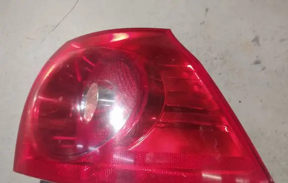 Volkswagen Golf V Rear/tail lights 1K6945096E