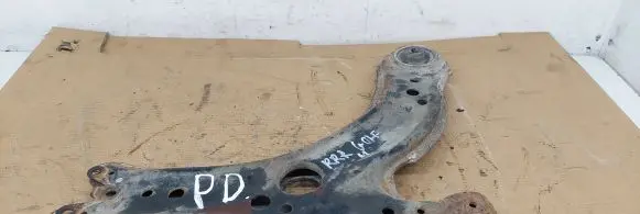 Volkswagen Golf IV Front lower control arm/wishbone