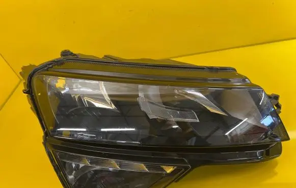 Skoda Karoq Headlight/headlamp 57B941016A
