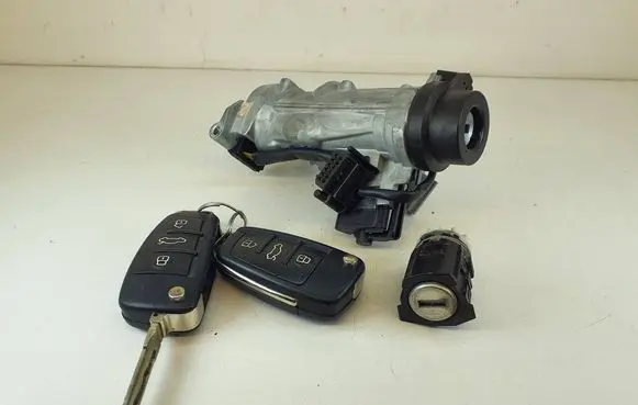 Audi A3 S3 A3 Sportback 8P Ignition lock 1k0905865a 1K0905851B