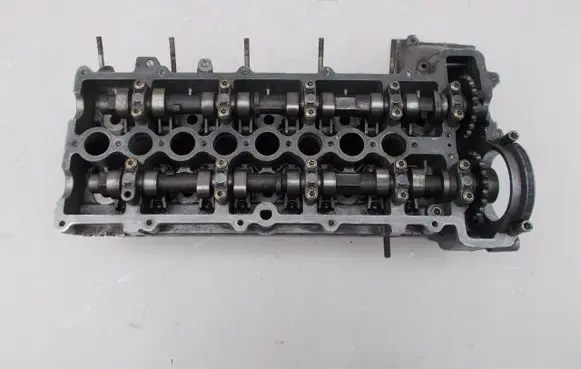 BMW 3 E46 Engine head 1769050