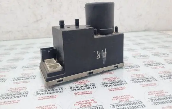 Audi A8 S8 D3 4E Central locking vacuum pump 8L0862257P