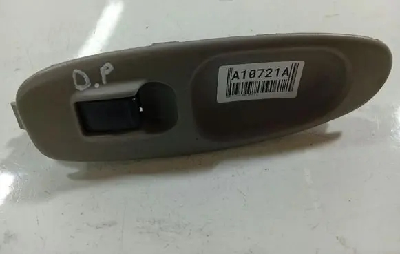 Nissan Almera Tino Electric window control switch 80960BU000