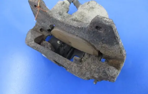 Fiat 500 Cinquecento Front brake caliper