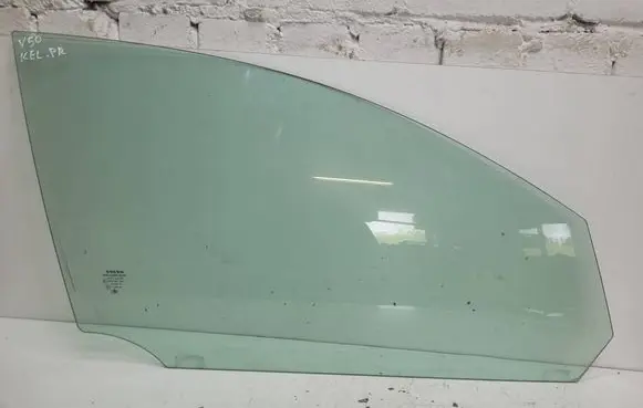 Volvo V50 Front door window glass four-door 43R001106 E000186