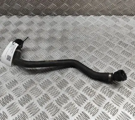 Mercedes-Benz E W213 Engine coolant pipe/hose A2135014782