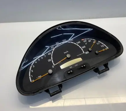 Mercedes-Benz Sprinter W901 W902 W903 W904 Speedometer (instrument cluster) A0014468521 10112004 134596