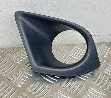 Toyota Auris 150 Front fog light trim/grill 8148102250