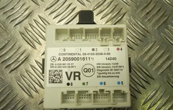 Mercedes-Benz C AMG W205 Door control unit/module A2059001611 G2458