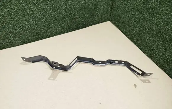Renault Koleos II Fender mounting bracket 641341345R