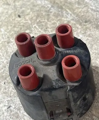 Skoda Octavia Mk1 (1U) Spark distributor cap 1230591040