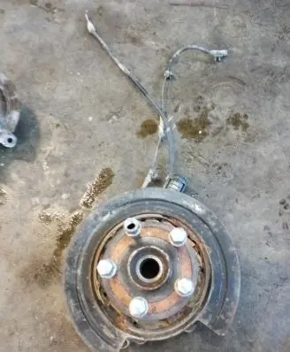 Jeep Grand Cherokee Rear wheel hub spindle/knuckle 