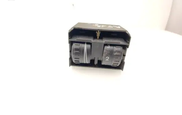 Volkswagen Caddy Headlight level height control switch 2K0941333A