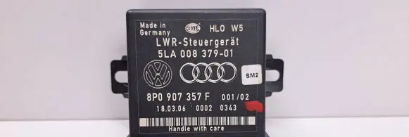 Audi A4 S4 B7 8E 8H Light module LCM 8P0907357F 00020343 5LA00837901