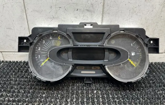 Speedometer (instrument cluster)