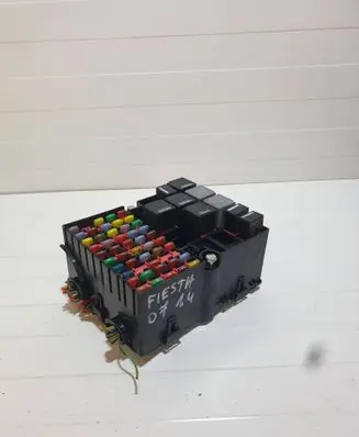 Ford Fiesta Fuse box set 13558521 2S6T14A073AC 6S6T14401GMF