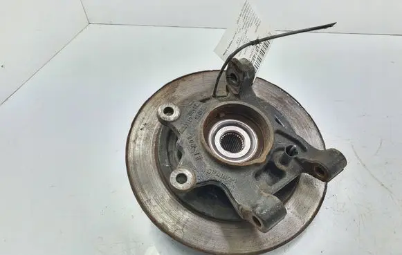 Mercedes-Benz Vito Viano W447 Rear wheel hub spindle/knuckle A4473570206