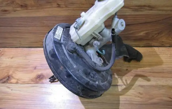 Renault Scenic II - Grand scenic II Brake booster 8200453735