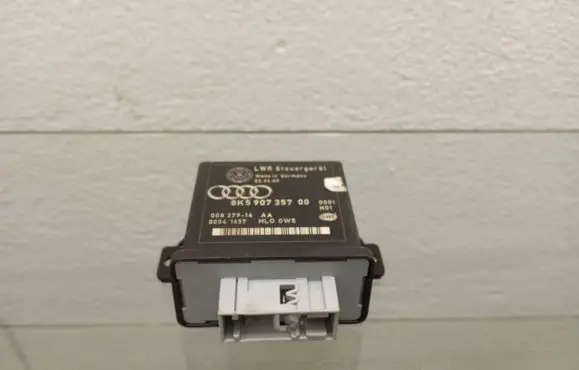 Audi A4 S4 B8 8K Light module LCM 8K590735700 8K5907357 00041657