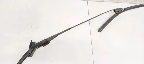 Renault Megane II Front wiper blade arm 8200036912