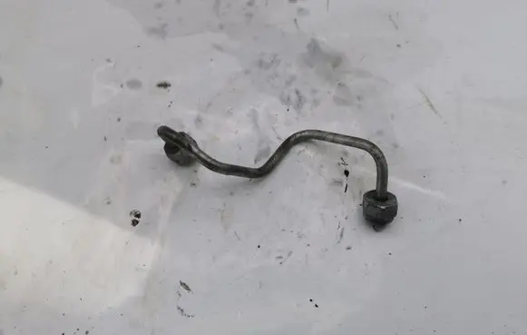 Jeep Grand Cherokee Fuel injector supply line/pipe NOCODE
