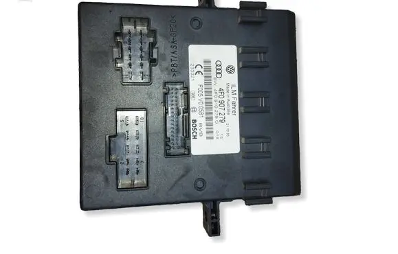 Audi Q7 4L Comfort/convenience module 4F0907279 F005V00581 4F0910279G