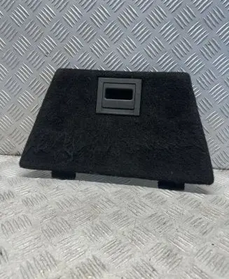 Trunk/boot lower side trim panel