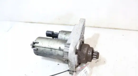 Seat Ibiza IV (6J,6P) Starter motor 02T911023S