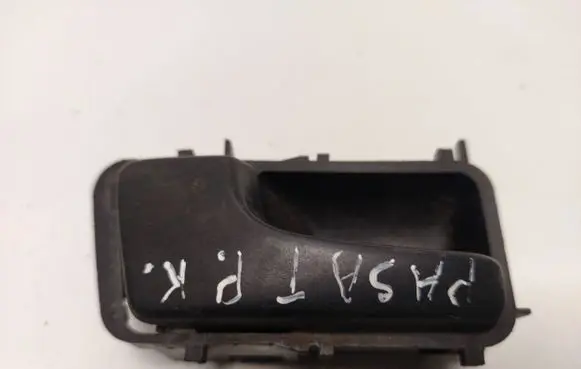 Volkswagen PASSAT B3 Front door interior handle 357837235