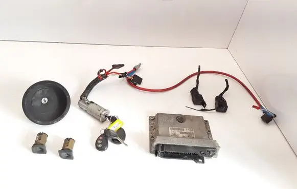 Peugeot Expert Engine ECU kit and lock set 9624519580 0281001262