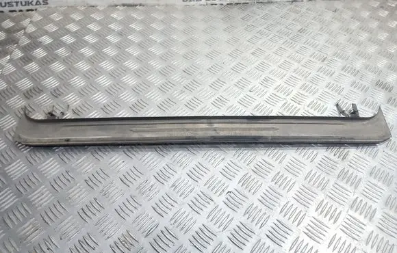 Audi 80 90 B3 Rain gutter 677653643