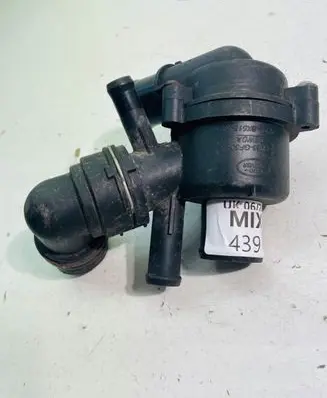 Land Rover Range Rover Evoque L538 Thermostat/thermostat housing 8K515