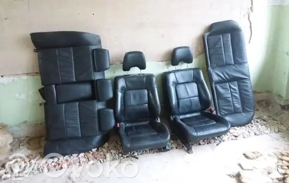 Subaru Legacy Seat set 