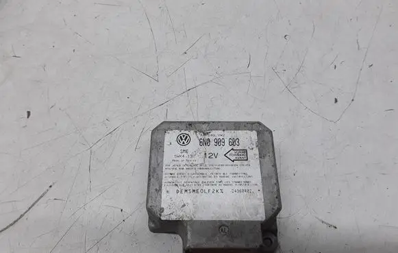 Volkswagen Golf III Airbag control unit/module 6N0909603 5WK4137