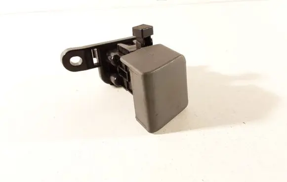 Toyota Prius (XW30) Glove box handle KP01