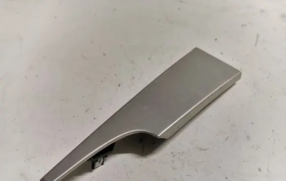 Ford Mustang VI Dashboard glove box trim FR3B63044B78